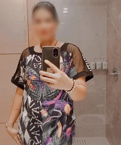 Call Girl Vadodara Seema